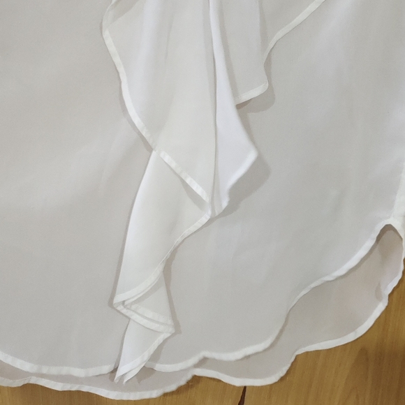 White top - Picture 4 of 4